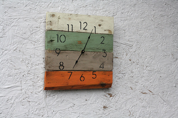 Yeşil turuncu palet saat